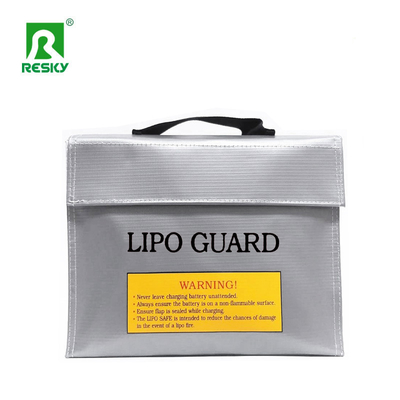 kopen Zwart Zilver Rood Kleur Brandwerende Explosieveilige RC Lipo Batterij Veilig Oplaad Zak 65X180X240mm online vervaardiging