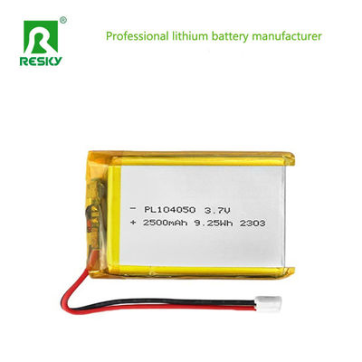 kopen Lithium Ion Battery Pack 104050 3.7v 7.4v 2500mAh 9.25wh Rechargeable Solar Lipo Batteries online vervaardiging