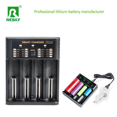 4.2V oplaadbare batterijoplader 4 gleuf 500mA 1A 2A voor Li-ion cilindrische batterij